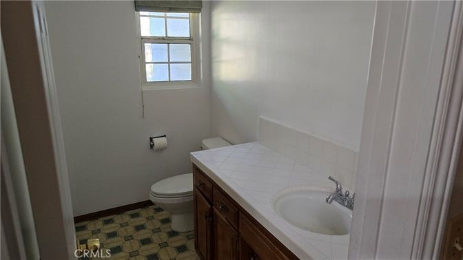 Bathroom, Interior, Tile Countertops