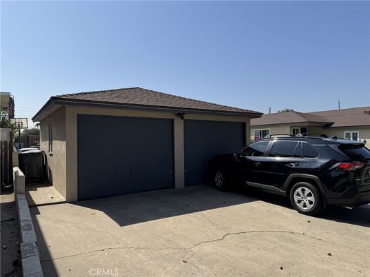 Detached Garage, Exterior