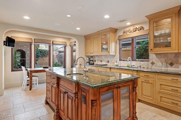 Dining room, Interior, Kitchen, Recessed Lighting