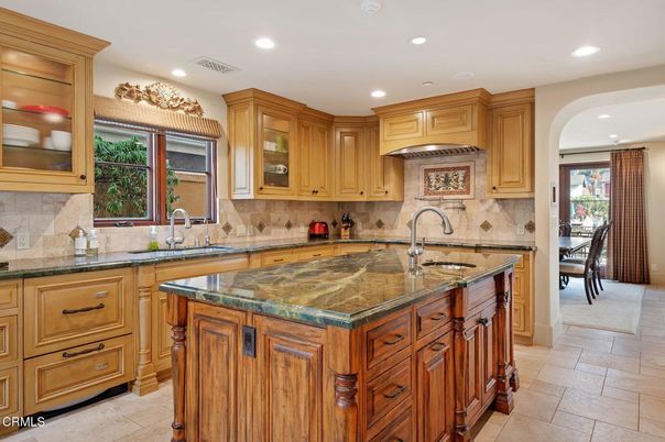 Dining room, Interior, Kitchen, Recessed Lighting