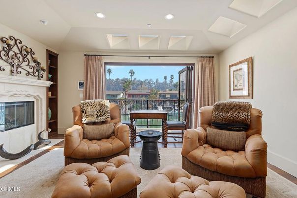 Fireplace, Interior, Living room, Recessed Lighting