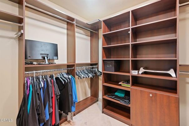 Interior, Walk-in Closets