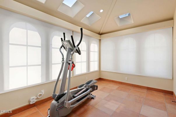 Fitness Equipment, Interior, Recessed Lighting
