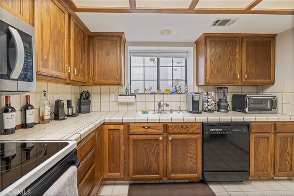 Interior, Kitchen, Tile Countertops