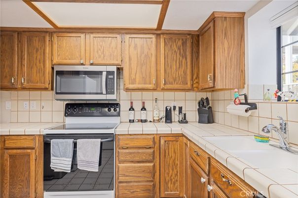 Interior, Kitchen, Tile Countertops