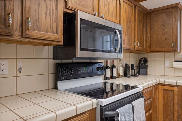 Interior, Kitchen, Tile Countertops