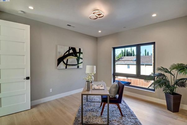 Home Office, Interior, Recessed Lighting, Wood Texture Flooring