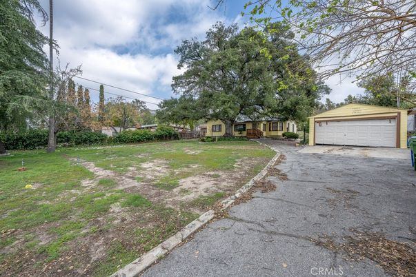 Backyard, Detached Garage, Exterior