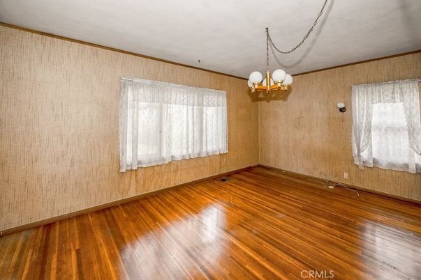 Chandelier, Empty room, Interior, Wood Texture Flooring