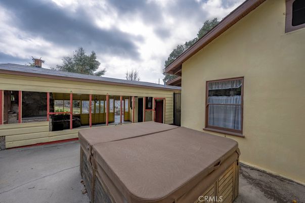 Exterior, Hot Tub