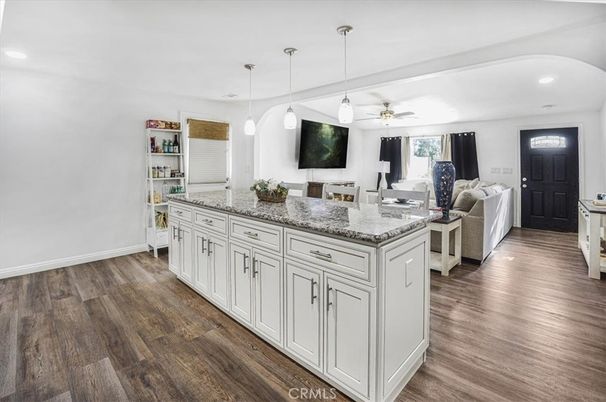 Interior, Living room, Pendant Lights, Recessed Lighting, Wood Texture Flooring