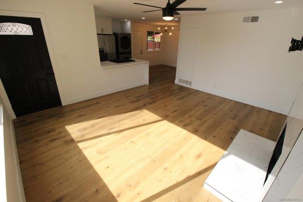 Empty room, Interior, Recessed Lighting, Wood Texture Flooring
