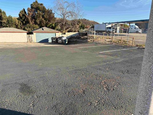 Backyard, Detached Garage, Exterior