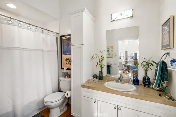 Bathroom, Interior, Recessed Lighting, Wood Texture Flooring