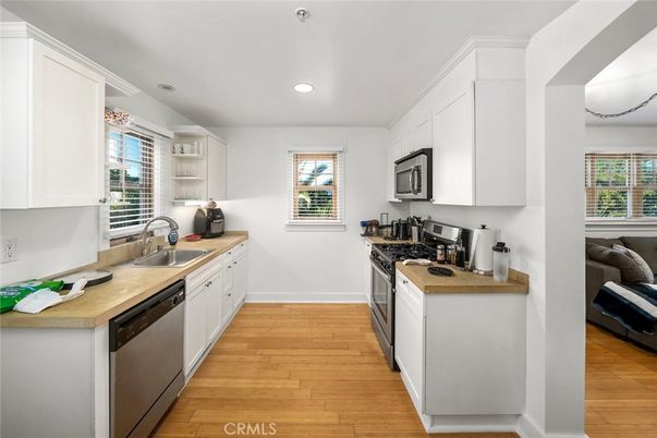 Interior, Kitchen, Recessed Lighting, Wood Texture Flooring