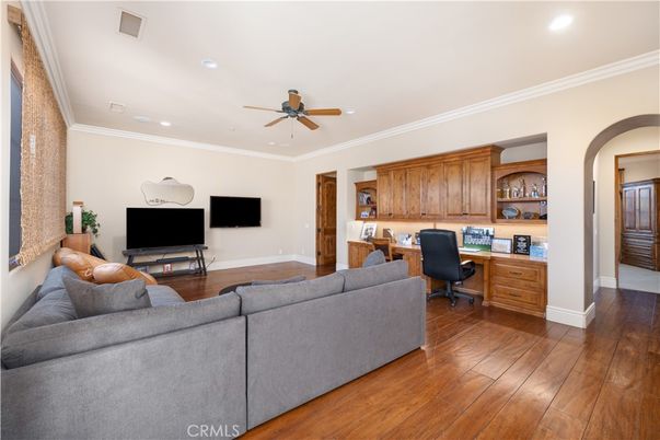 Home Office, Interior, Living room, Recessed Lighting, Wood Texture Flooring