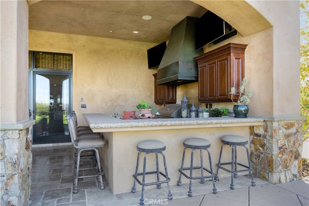 Exterior, Recessed Lighting