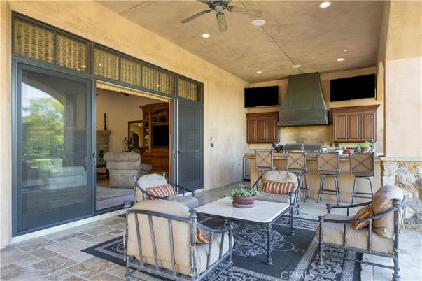 Exterior, Recessed Lighting