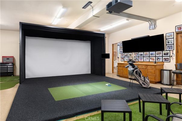 Interior, Projection Screen