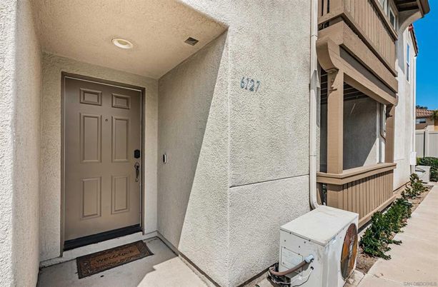 Exterior, Recessed Lighting