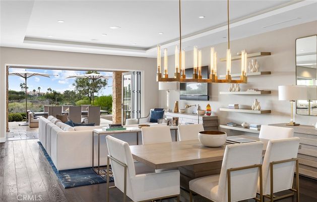Dining room, Interior, Living room, Pendant Lights, Recessed Lighting, Wood Texture Flooring