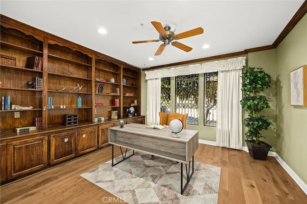 Home Office, Interior, Recessed Lighting, Wood Texture Flooring
