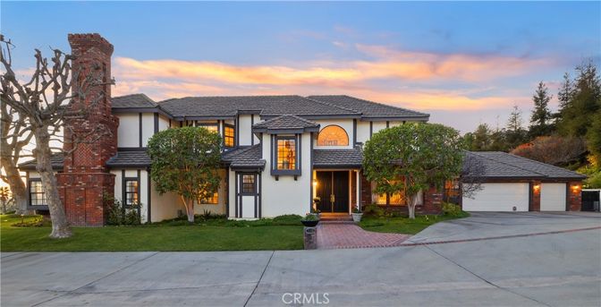 Attached, Detached Garage, Exterior, Facade, Mediterranean