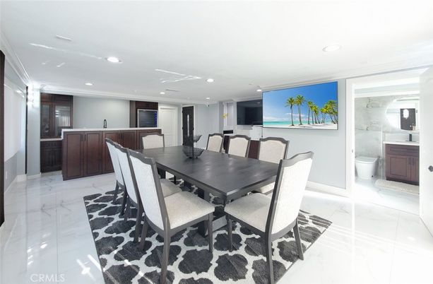 Bathroom, Dining room, Interior, Marble, Recessed Lighting