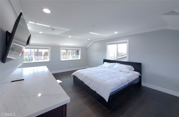 Bedroom, Interior, Recessed Lighting, Wood Texture Flooring
