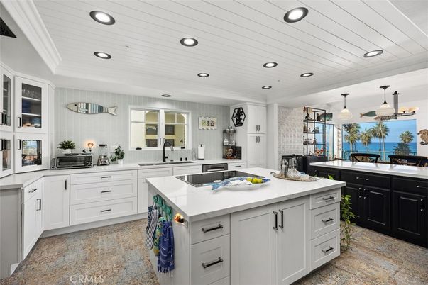 Interior, Kitchen, Pendant Lights, Recessed Lighting, Water
