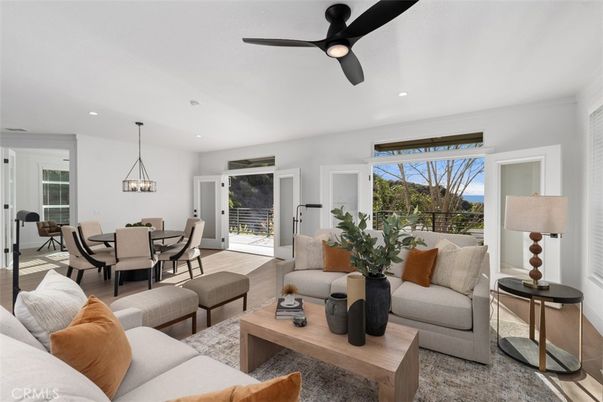 Dining room, Interior, Living room, Pendant Lights, Recessed Lighting, Wood Texture Flooring