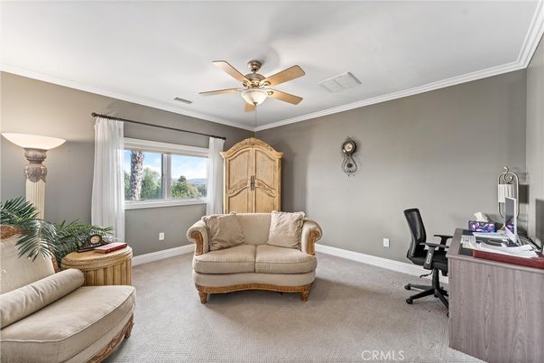 Home Office, Interior