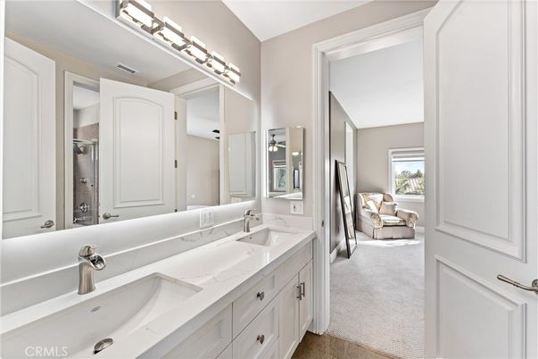 Bathroom, Dual Sink Vanities, Interior