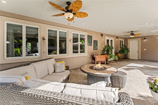 Fireplace, Interior, Living room, Recessed Lighting