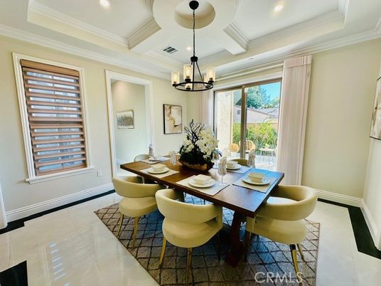 Chandelier, Dining room, Interior, Pendant Lights, Recessed Lighting