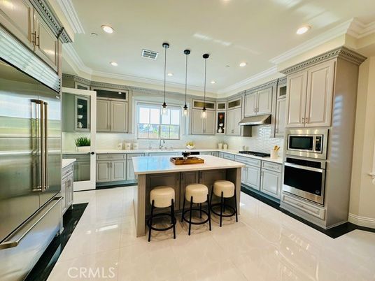 Interior, Kitchen, Pendant Lights, Recessed Lighting, Stainless Steel Appliances