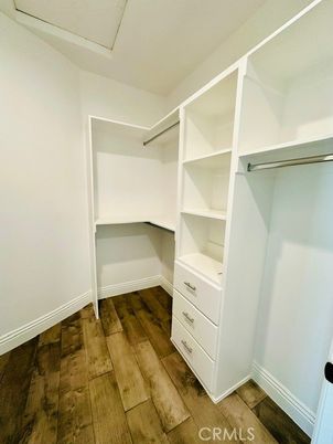 Interior, Walk-in Closets, Wood Texture Flooring