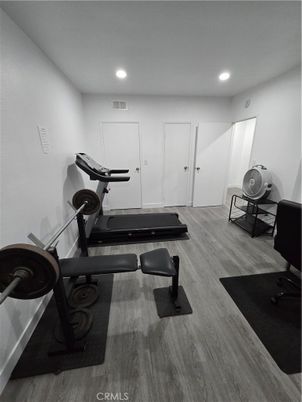 Fitness Equipment, Interior, Recessed Lighting, Wood Texture Flooring