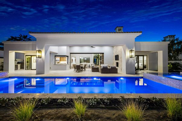 Exterior, Pool