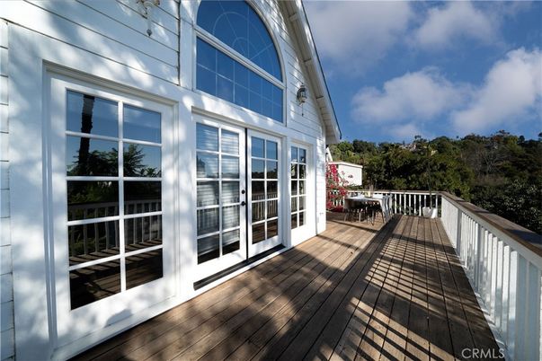Exterior, Wood Texture Flooring