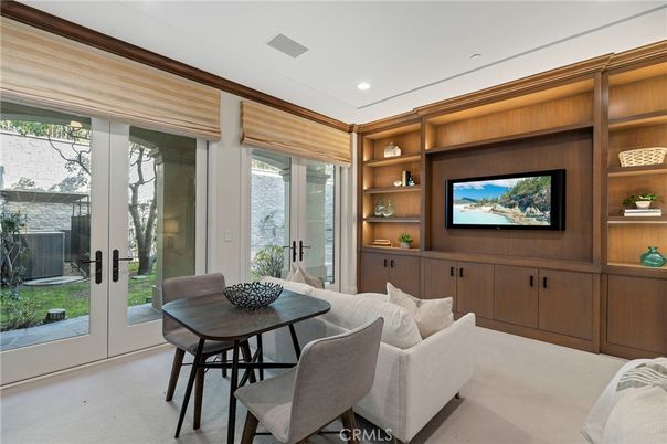 Dining room, Interior, Living room, Recessed Lighting