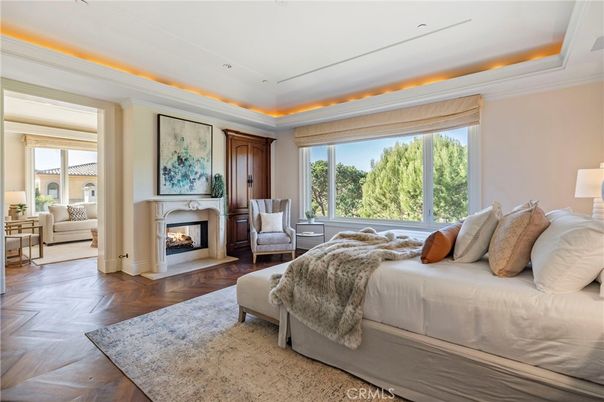 Bedroom, Fireplace, Interior, Recessed Lighting, Wood Texture Flooring