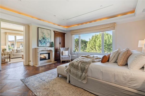 Bedroom, Fireplace, Interior, Recessed Lighting, Wood Texture Flooring