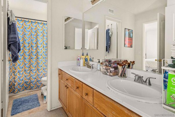Bathroom, Dual Sink Vanities, Interior