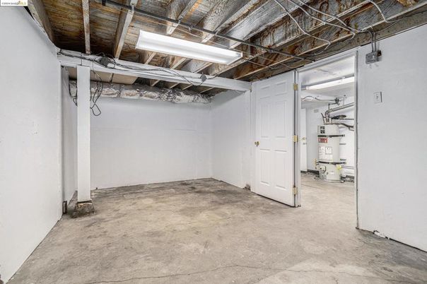 Garage, Interior