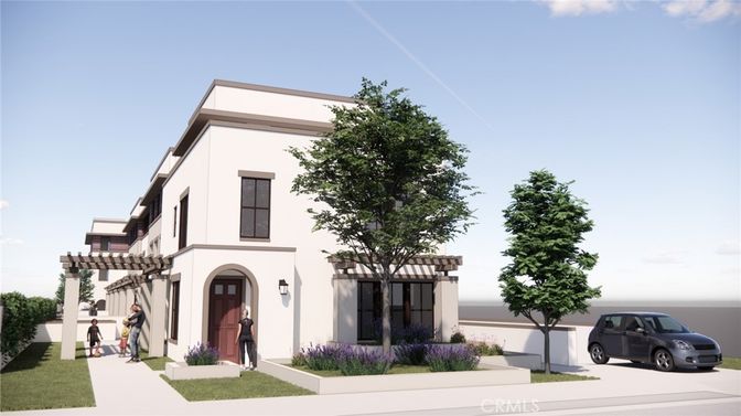 Exterior, Facade, Modern