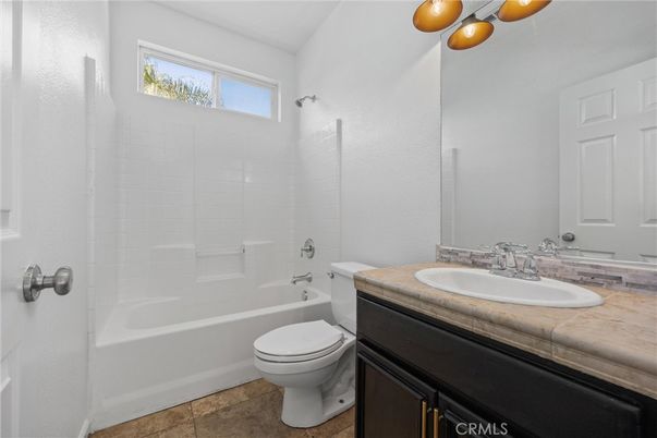 Bathroom, Interior, Tile Countertops