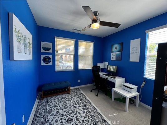 Home Office, Interior