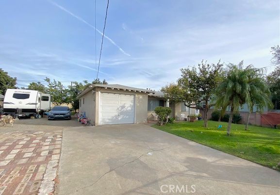 Backyard, Detached Garage, Exterior