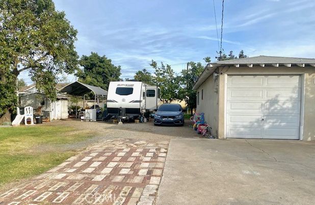 Backyard, Detached Garage, Exterior